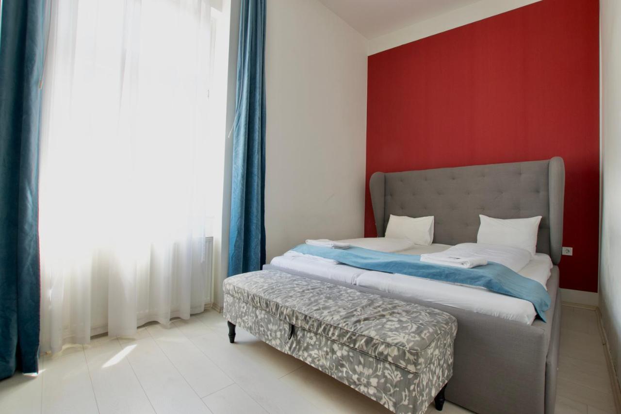 Premium Apartments By Hi5 - Astoria Square Budapest Ngoại thất bức ảnh