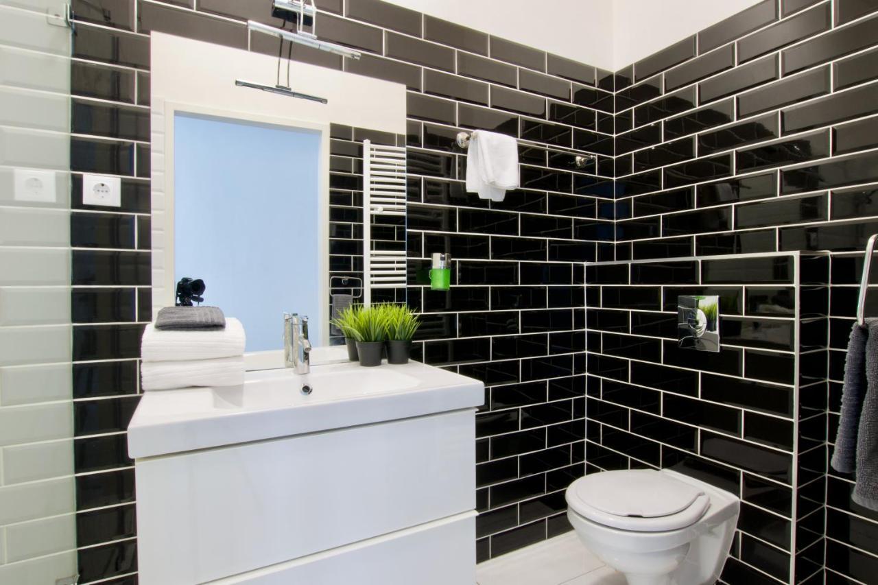 Premium Apartments By Hi5 - Astoria Square Budapest Ngoại thất bức ảnh